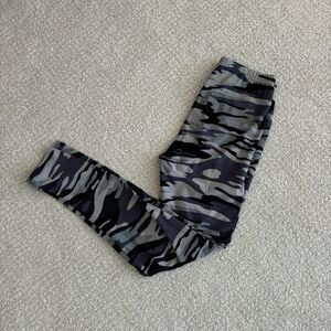 Camo Leggings Purple